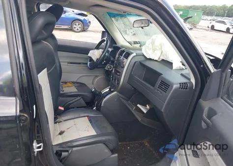 2007 Jeep Patriot Limited from USA, damaged, VIN 1J8FT48W07D401612